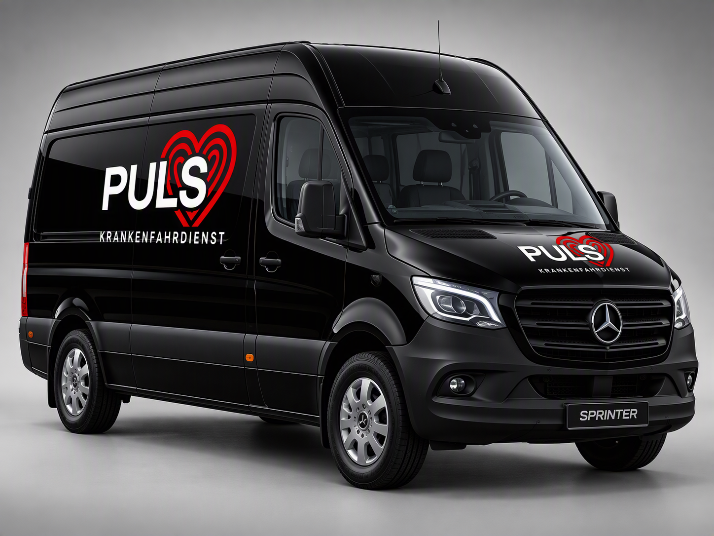 Schwarzer PULS Sprinter auf neutralem Hintergrund
